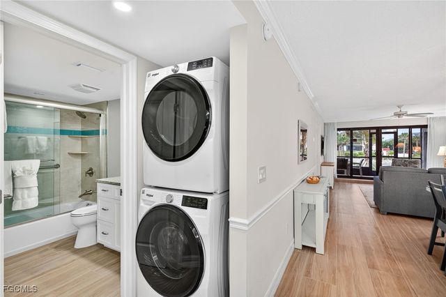 2445 W Gulf DR 6B, Sanibel, FL 33957