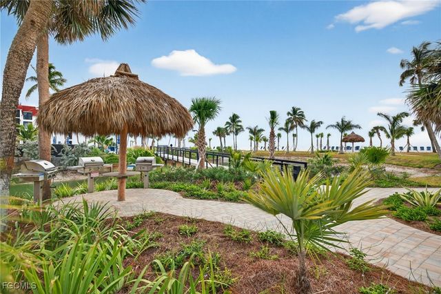 2445 W Gulf DR 6B, Sanibel, FL 33957