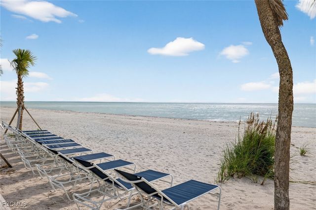 2445 W Gulf DR 6B, Sanibel, FL 33957