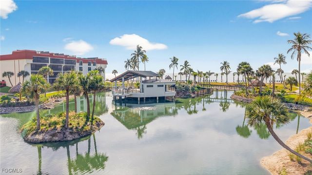 2445 W Gulf DR 6B, Sanibel, FL 33957