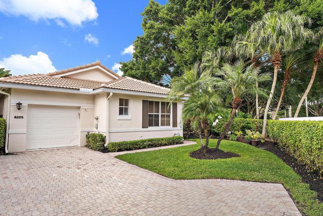 8205 Sandpiper Way, West Palm Beach, FL 33412