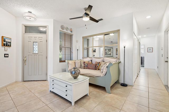 8205 Sandpiper Way, West Palm Beach, FL 33412