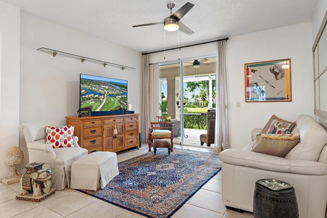 8205 Sandpiper Way, West Palm Beach, FL 33412