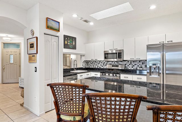 8205 Sandpiper Way, West Palm Beach, FL 33412