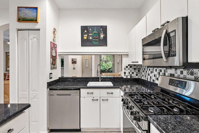 8205 Sandpiper Way, West Palm Beach, FL 33412