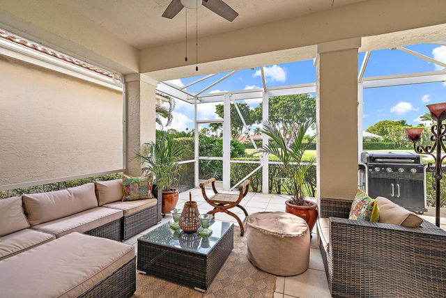 8205 Sandpiper Way, West Palm Beach, FL 33412