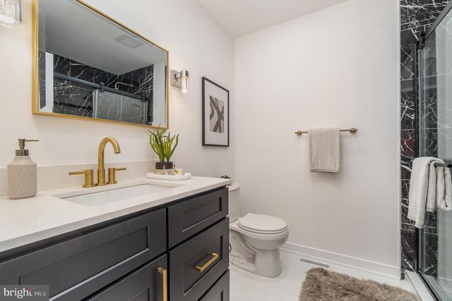 555 HILLTOP RD, Hummelstown, PA 17036