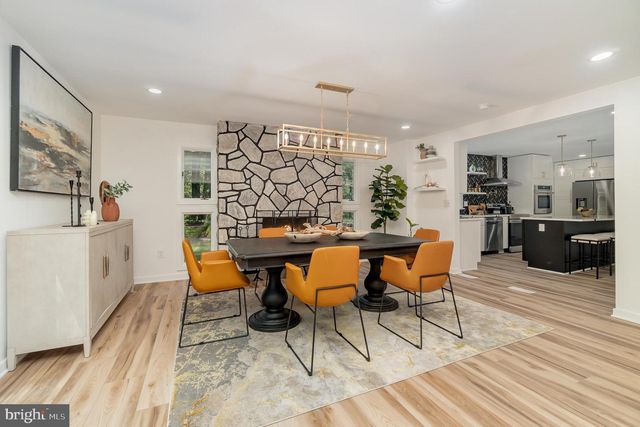 555 HILLTOP RD, Hummelstown, PA 17036