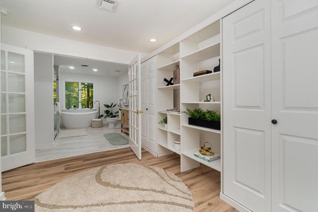 555 HILLTOP RD, Hummelstown, PA 17036