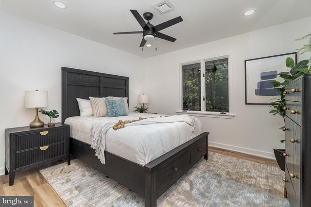 555 HILLTOP RD, Hummelstown, PA 17036