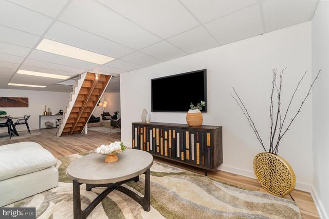 555 HILLTOP RD, Hummelstown, PA 17036