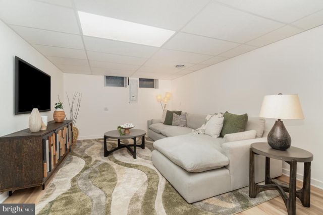 555 HILLTOP RD, Hummelstown, PA 17036