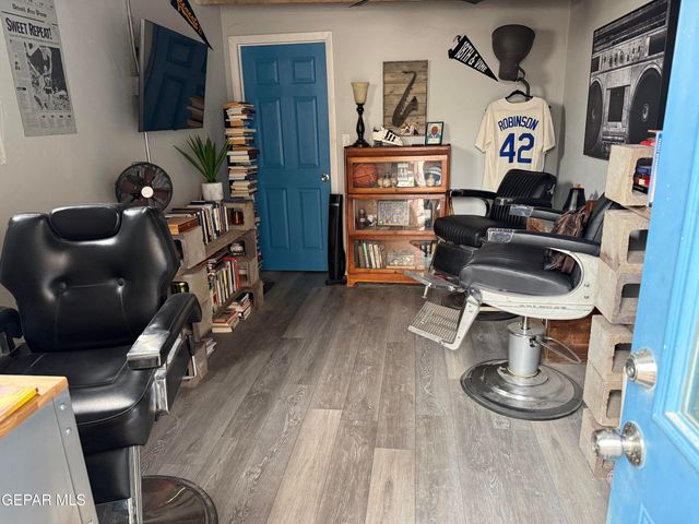 913 E NEVADA Avenue, El Paso, TX 79902