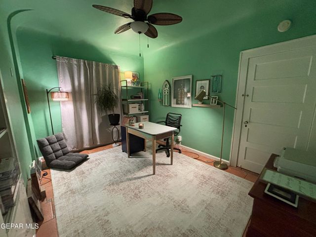 913 E NEVADA Avenue, El Paso, TX 79902