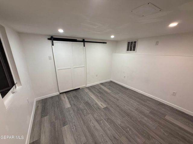 913 E NEVADA Avenue, El Paso, TX 79902