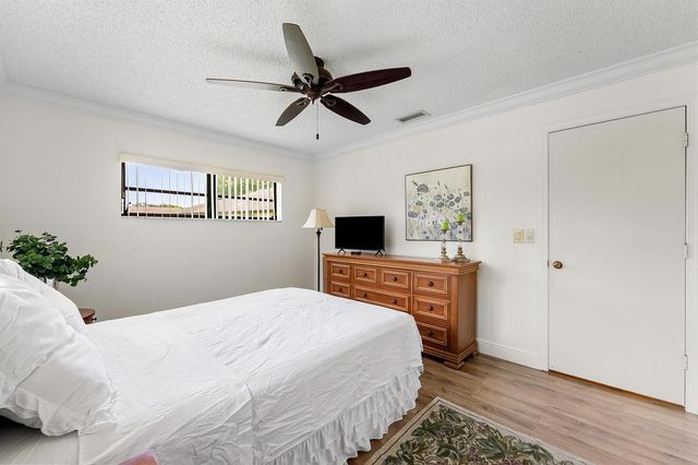 4863 Hawkwood Road B, Boynton Beach, FL 33436