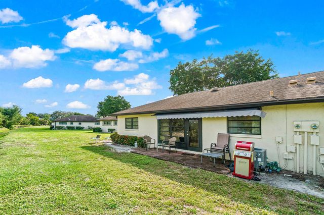 4863 Hawkwood Road B, Boynton Beach, FL 33436