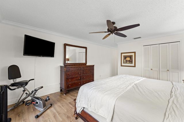 4863 Hawkwood Road B, Boynton Beach, FL 33436