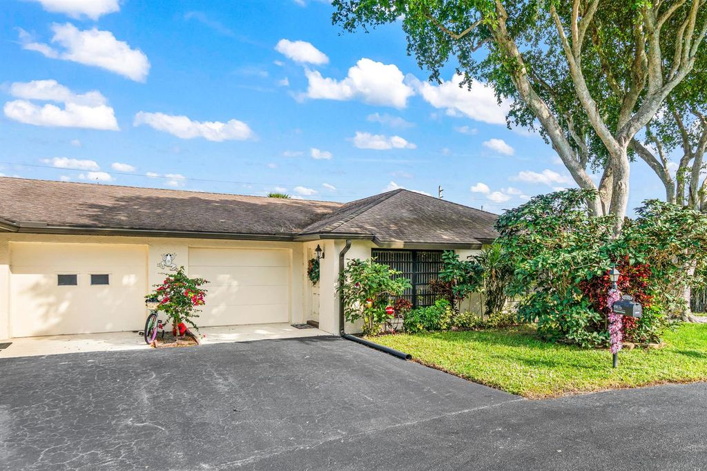 4863 Hawkwood Road B, Boynton Beach, FL 33436