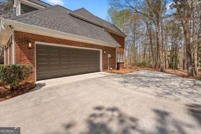 304 Pinehurst Way, Carrollton, GA 30116