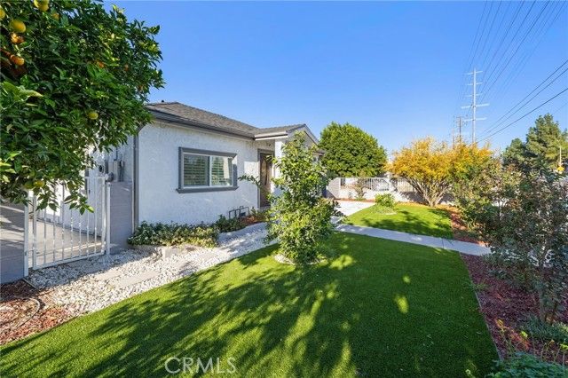 13533 Terra Bella, Pacoima (los Angeles), CA 91331