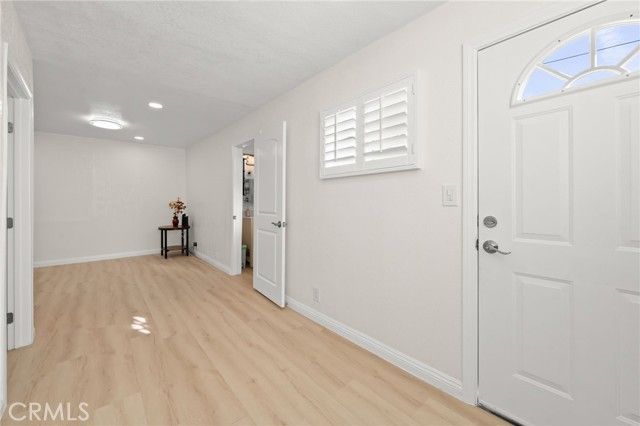 13533 Terra Bella, Pacoima (los Angeles), CA 91331