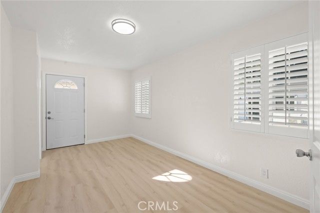 13533 Terra Bella, Pacoima (los Angeles), CA 91331