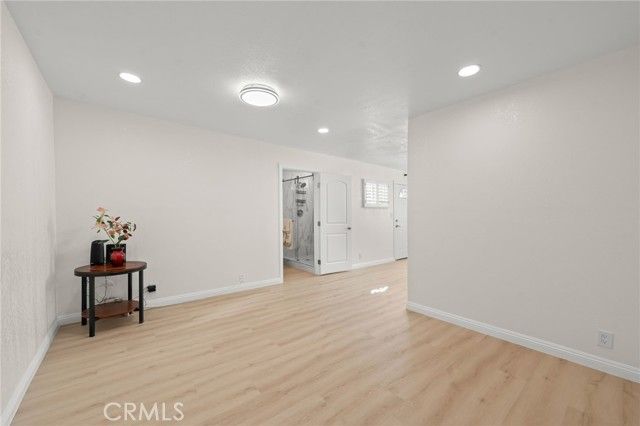 13533 Terra Bella, Pacoima (los Angeles), CA 91331