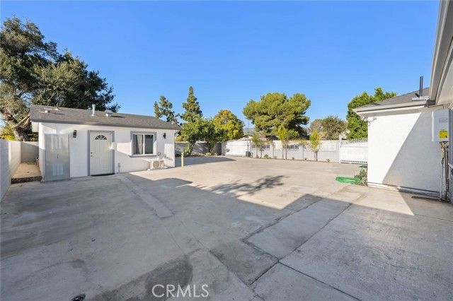 13533 Terra Bella, Pacoima (los Angeles), CA 91331
