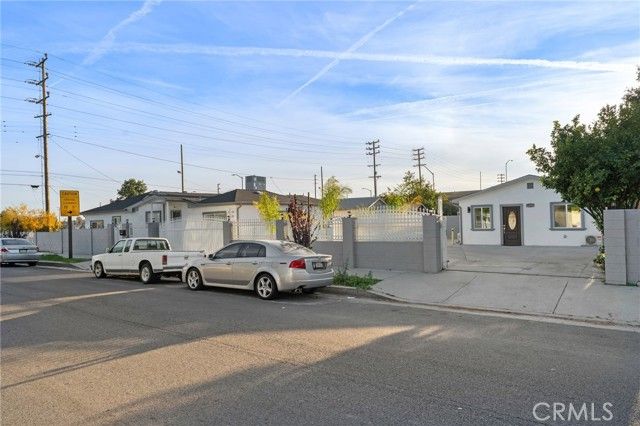 13533 Terra Bella, Pacoima (los Angeles), CA 91331