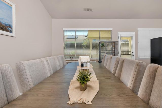 2512 Keats Avenue, Clovis, CA 93611