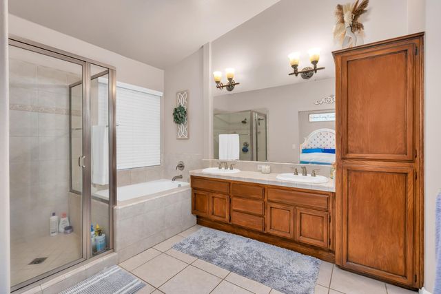 2512 Keats Avenue, Clovis, CA 93611