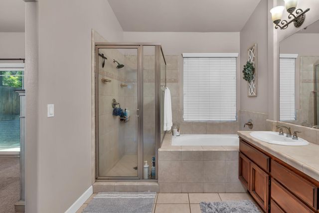 2512 Keats Avenue, Clovis, CA 93611