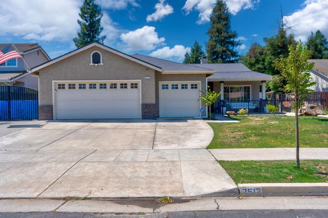 2512 Keats Avenue, Clovis, CA 93611