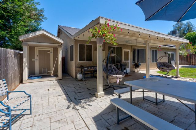 2512 Keats Avenue, Clovis, CA 93611