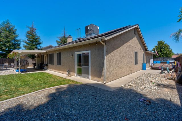 2512 Keats Avenue, Clovis, CA 93611