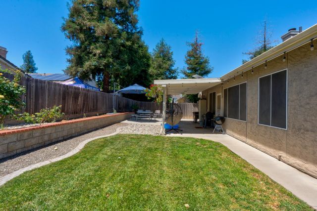 2512 Keats Avenue, Clovis, CA 93611