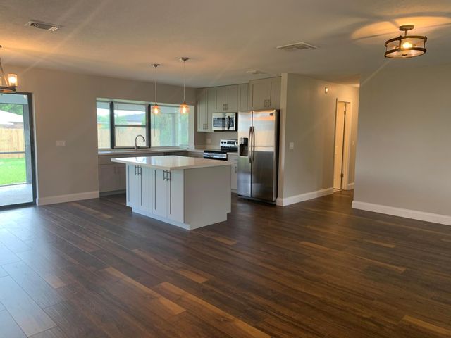 1191 SE Sabina Lane, Port St. Lucie, Port St Lucie, FL 34983