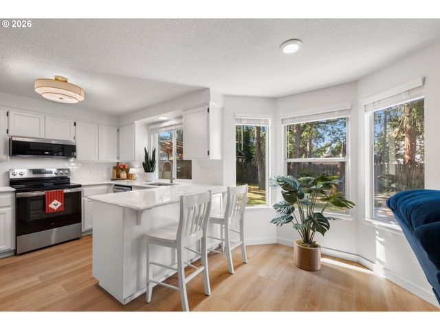 21160 Sw JAY St, Beaverton, OR 97003
