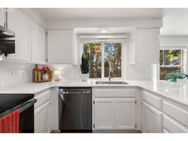 21160 Sw JAY St, Beaverton, OR 97003
