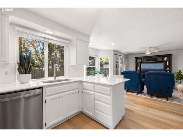 21160 Sw JAY St, Beaverton, OR 97003