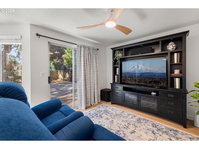 21160 Sw JAY St, Beaverton, OR 97003
