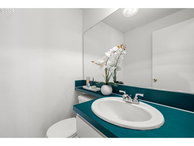 21160 Sw JAY St, Beaverton, OR 97003
