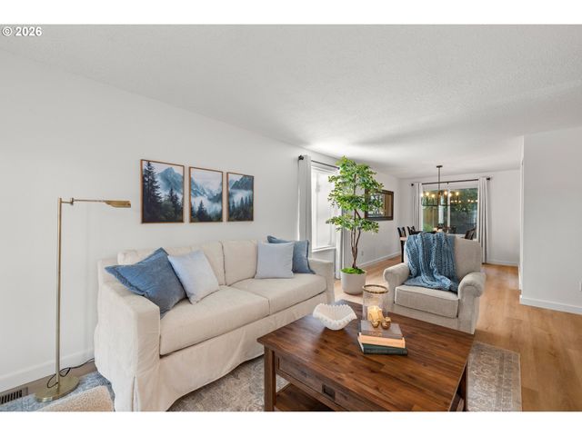 21160 Sw JAY St, Beaverton, OR 97003