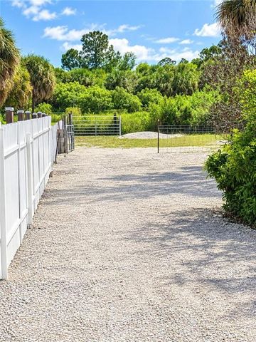 3180 Everglades BLVD S, Naples, FL 34117