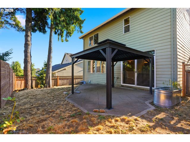 19125 DUBLIN Ave, Sandy, OR 97055