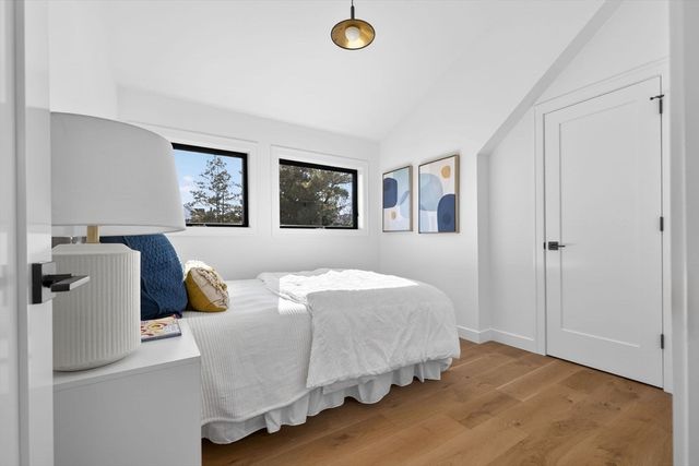 14 Hamlet C, Somerville, MA 02143