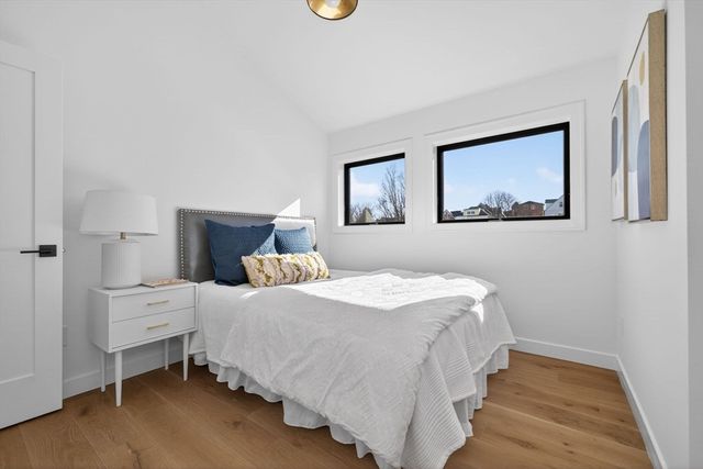 14 Hamlet C, Somerville, MA 02143