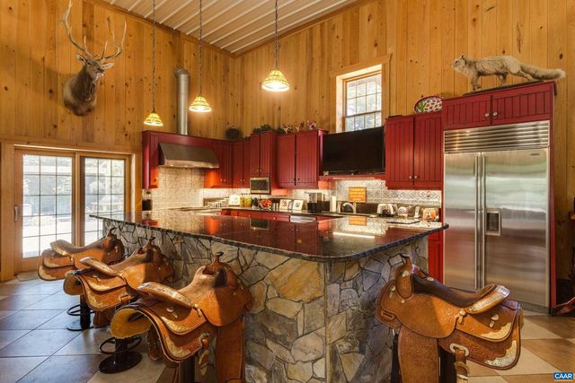 240 STONELEIGH RD, Palmyra, VA 22963