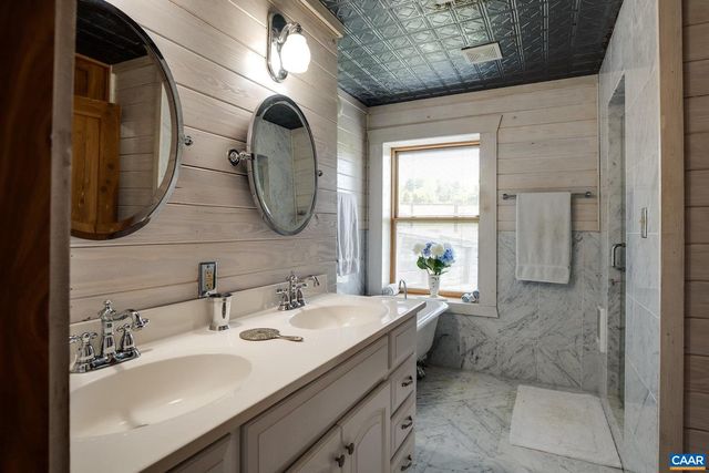 240 STONELEIGH RD, Palmyra, VA 22963